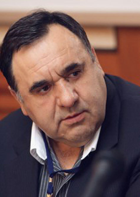 Жертвой мошенников едва не стал в минувшую пятницу 62-летний депутат Госдумы от ЛДПР Василий Тарасюк