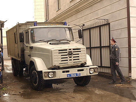 Лучших водителей... автозаков (машин по перевозке заключенных) выбрали в Москве