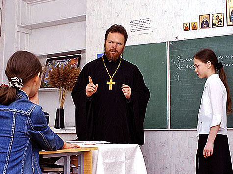 Религиозное воспитание со школьной скамьи: чего ожидать и куда движется новая школа в 2012 году?