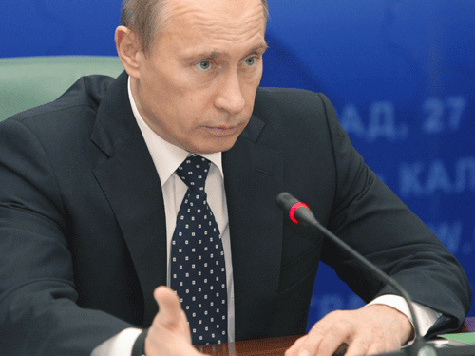 Путин предложил жестко контролировать переход на электронные госуслуги