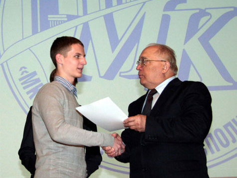 Абсолютным чемпионом олимпиады «Покори Воробьевы горы-2012» по математике стал уфимец