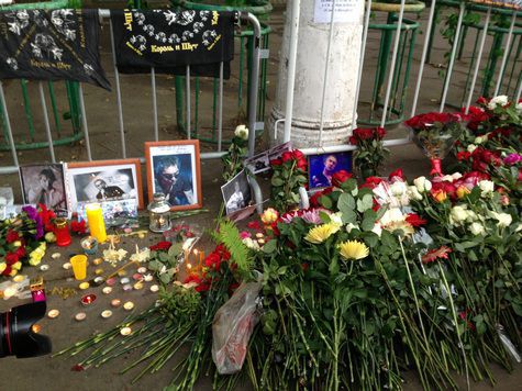 Траурная церемония прошла в Зеленом театре вместо концерта, отмененного из-за смерти Михаила Горшенева