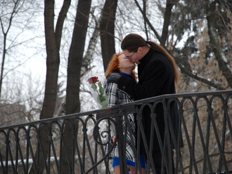 Средний американец в день всех влюбленных тратит $131