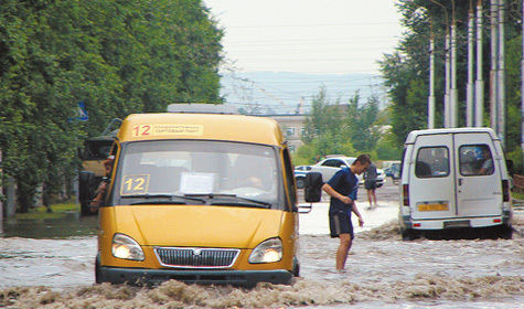 Благовещенские подростки зарабатывали на «утонувших» автомобилистах