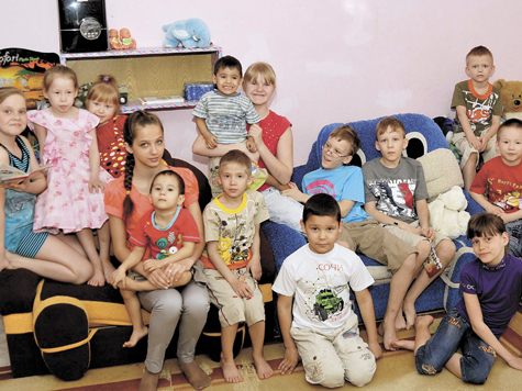 Анна Лутченко: «Надо поднимать престиж многодетной семьи»