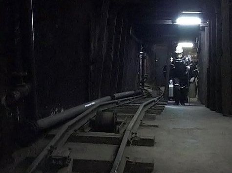 На шахте «Осинниковская» в Кемеровской области продолжается спасательная операция