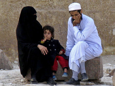 В арабских странах появились инструкции по правильной порке жен