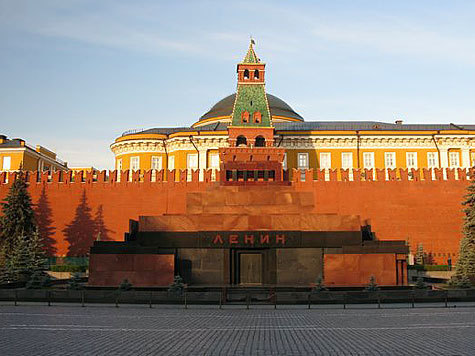 Единороссы открыли сайт для голосования "за" или "против" выноса тела Ленина из Мавзолея