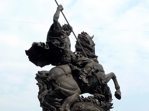 Огромная ледяная скульптура покровителя Белокаменной — Георгия Победоносца — появится 15 декабря в центре столицы