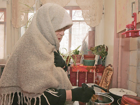 В деревне Авсюнино Орехово-Зуевского района в самый канун наступления зимы без отопления осталась пожилая женщина