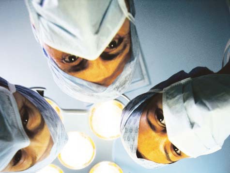 Согласно данным новосибирского Центра медико-страхового права, новосибирские больницы за прошедший 2011 год выплатили своим пациентам более 7 млн рублей 
