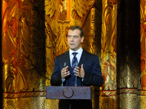 Медведев пообещал поддерживать и не забывать