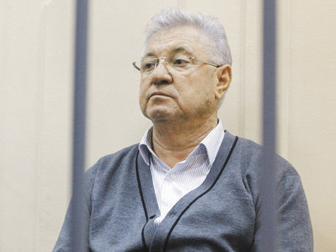 Сегодня суд должен принять решение об отстранении от должности мэра Астрахани Михаила Столярова