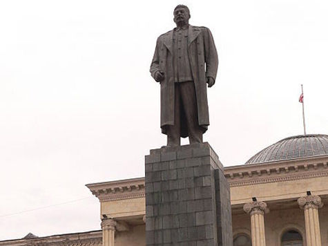 Памятник советскому вождю будет восстановлен в Гори


