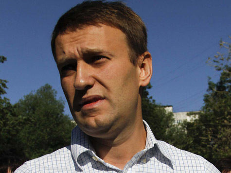 В квартире на Чистопрудном бульваре, якобы являющейся подпольным штабом кандидата в мэры Москвы Алексей Навального, нашли агитационную продукцию