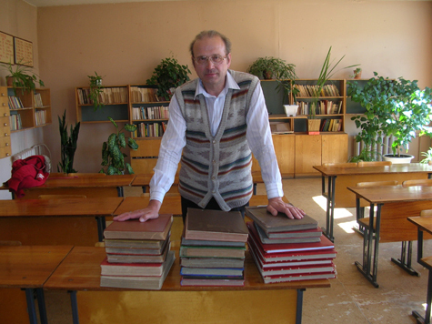 В коллекции владимирского учителя, журналиста и Заслуженного работника культуры Михаила Костакова — почти 3 тысячи автографов звезд