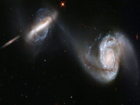 Новое исследование двойных галактик в глубоком космосе приближает нас к пониманию природы темной энергии - таинственной силы, расширяющей нашу Вселенную с непрерывным ускорением.