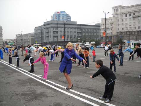 На площади Революции прошла первая общегородская зарядка