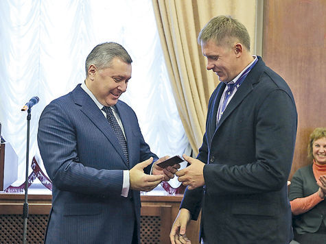 Руководитель Москомспорта Алексей Воробьев наградил лучших работников столичного спорта
