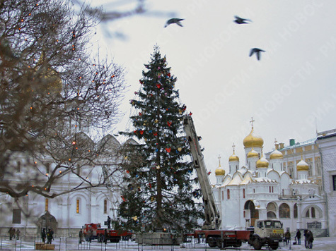 Гроздья разноцветных колокольчиков впервые украсят кремлевскую елку