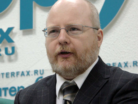 Известного националиста приговорили не только к 120 часам обязательных работ. Ближайший год он будет также поражен в политических правах