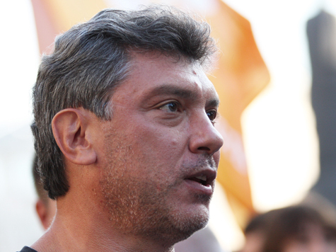 Оппозиционер грозится отомстить за свою девушку, которую оскорбили журналисты