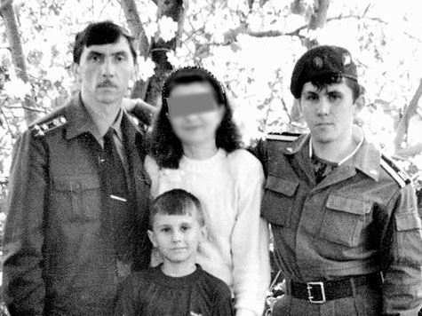 К кому обратиться за помощью вдове Героя России?