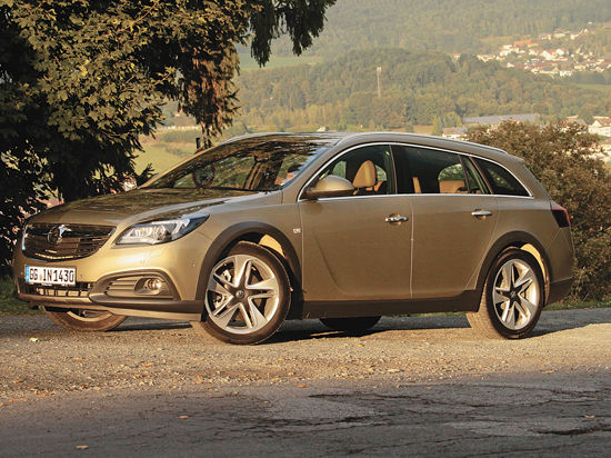 Портал «АвтоВзгляд» тестирует первую внедорожную модификацию Opel Insignia