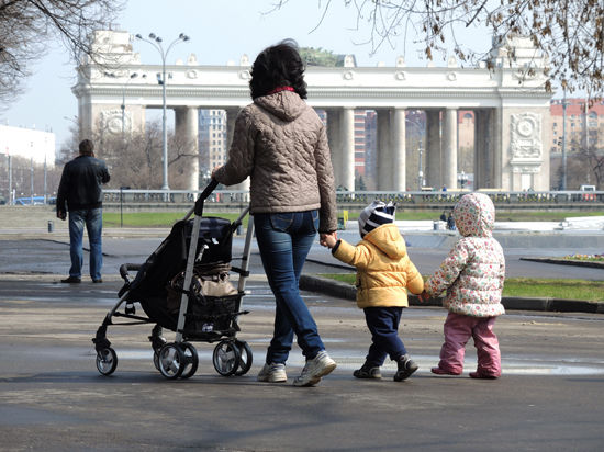В будущем году в Великобритании могут появиться дети от трех родителей