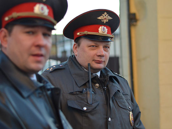 Капитан полиции Алексей Куваев по своему участку ходит пешком, но везде успевает 
