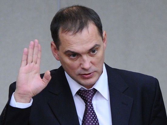 Избирком Новосибирской области зарегистрировал шесть кандидатов на пост губернат