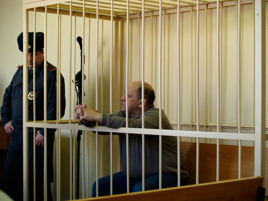 Сегодня, 10 февраля, адвокат бывшего министра по физической культуре, спорту и туризму Челябинской области Юрия Серебренникова обратилась в суд с апелляционной жалобой на решение об аресте экс-чиновника, обвиняемого во взятке в особо крупном размере. 