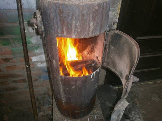 В Троицке (Челябинская область) местный житель сжег в печи малыша, который родился раньше положенного срока. 