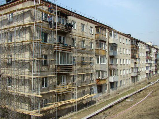 В Ярославской областной Думе прошли депутатские слушания, посвященные организации работы по созданию и внедрению региональной долгосрочной системы капитального ремонта общего имущества в многоквартирных домах. 