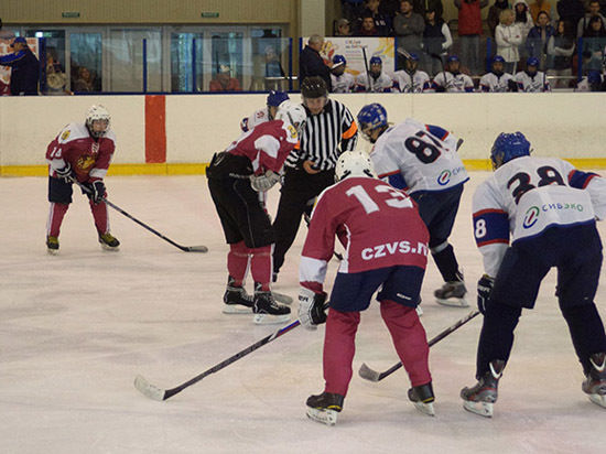 В прошедший уик-энд в Красноярске, Барнауле и Томске прошел пятый тур открытого первенства Сибирской студенческой хоккейной лиги (ССХЛ)