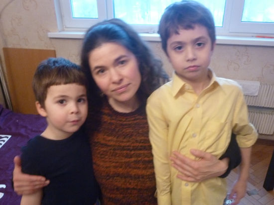 Муж женщины — гражданин РФ — скрылся с малышами в неизвестном направлении вопреки решению суда
