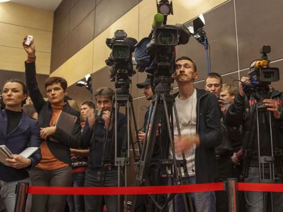 Встреча Януковича с журналистами пройдет в "ВертолЭкспо"