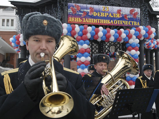 23 февраля в столице: помесь хоккея с квиддичем, фестиваль саней и уроки игры на гавайской гитаре

