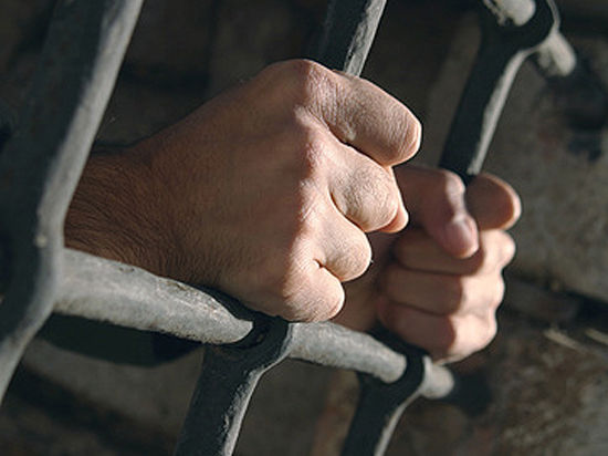 Заключенные, проходящие свидетелями по делу против экс- начальника пыточной Копейской колонии, попросили защиты


