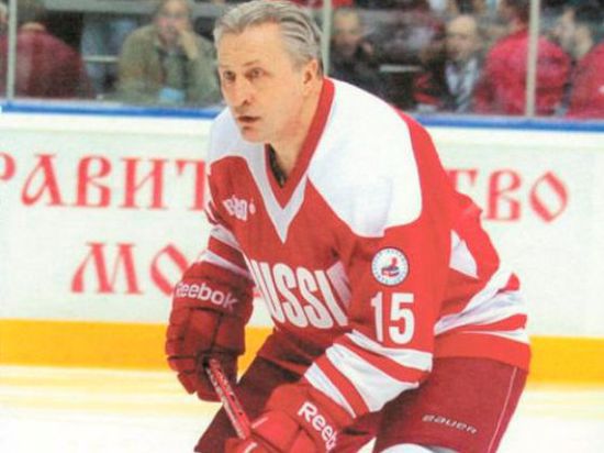 Известный советский хоккеист попал в Боткинскую