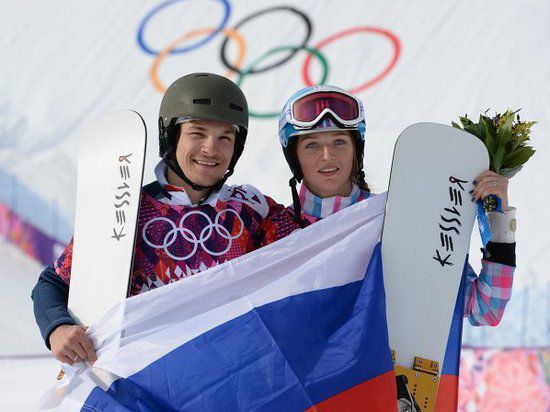 Алёна Заварзина принесла России сразу две олимпийские награды
