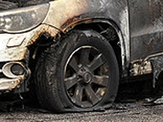 Гибелью закончилась 10 марта для двух несчастных попытка выбраться из загоревшегося автомобиля на одной из дорог в Ногинском районе Подмосковья