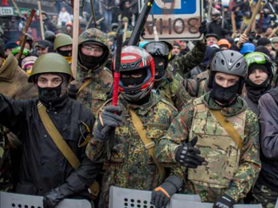 В ночь на пятницу силовики провели экстренное совещание из-за протестов у стен Рады