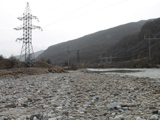 Энергетики научились управлять течением горных рек