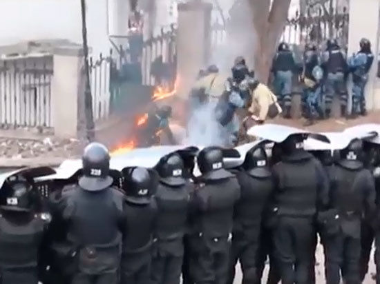 В деле о расстреле двоих полицейских в Москве обнаружились следы «Беркута» В деле о расстреле двоих полицейских в Москве обнаружились следы «Беркута»