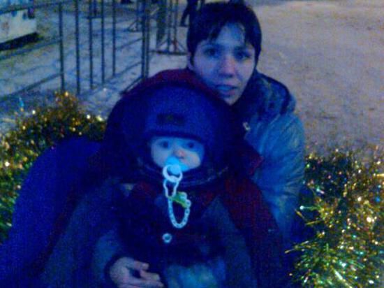 В Казани пропала женщина с полуторагодовалым сыном 