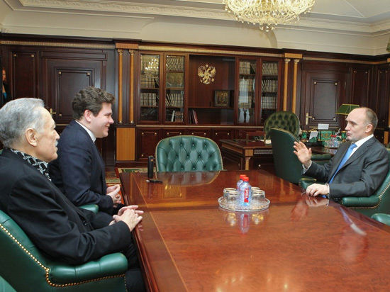 Исполняющий обязанности губернатора Челябинской области Борис Дубровский встретился с Денисом Мацуевым. 