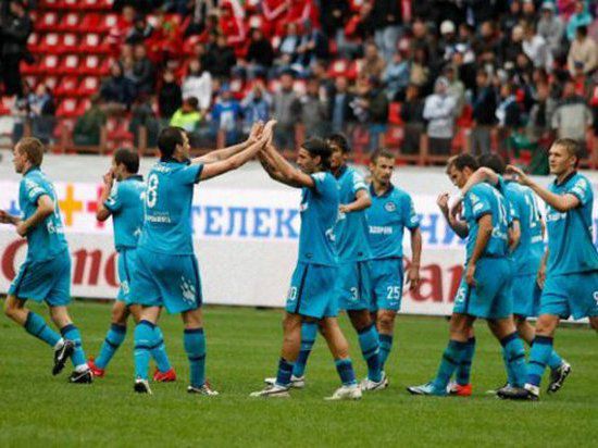 Санкт-петербургская команда выиграла со счетом - 2:1