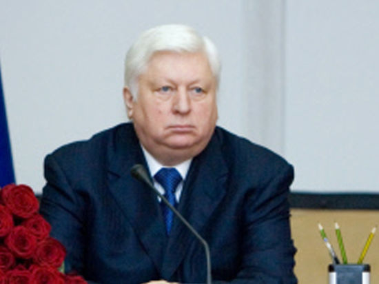Виктор Пшонка продемонстрировал депутатам чудеса видеомонтажа