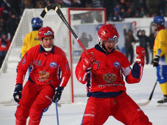 Сборная России по хоккею с мячом завоевала очередной титул в Иркутске